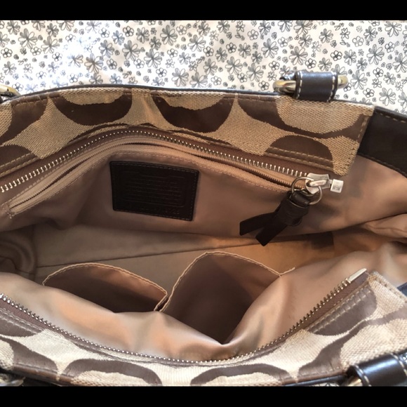 Coach Park Signature Carryall - Picture 6 of 13